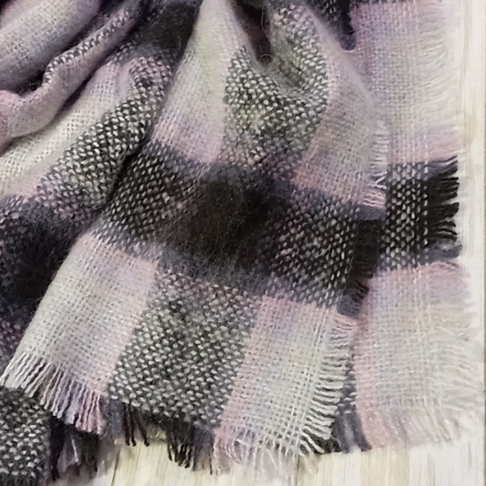 Universal Threads Oblong Scarf One Size - Picture 4 of 8